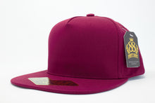 Load image into Gallery viewer, 5 Panel Cotton Flat Brim Snapback (Burgundy) #EE107
